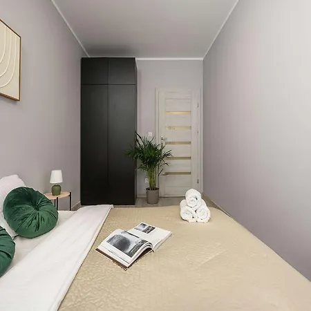 2-bedroom With Balcony *