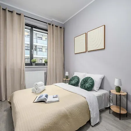 2-bedroom With Balcony * Warsaw