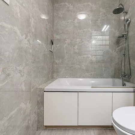2-bedroom With Balcony Apartment